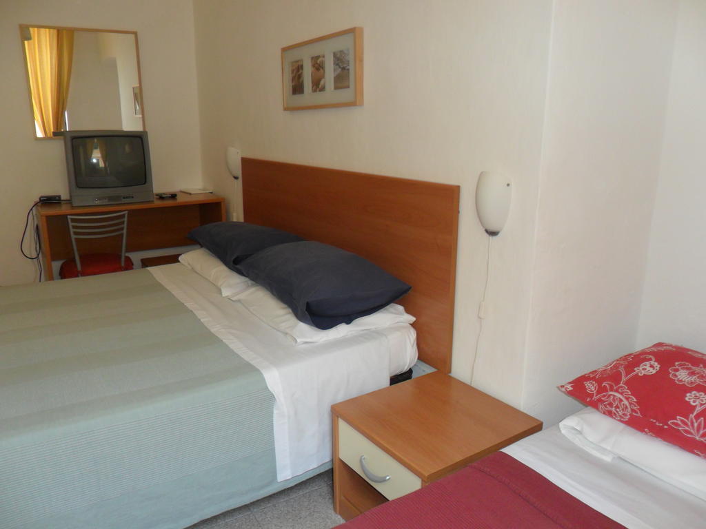 Albergo Romeo Noli Quarto foto